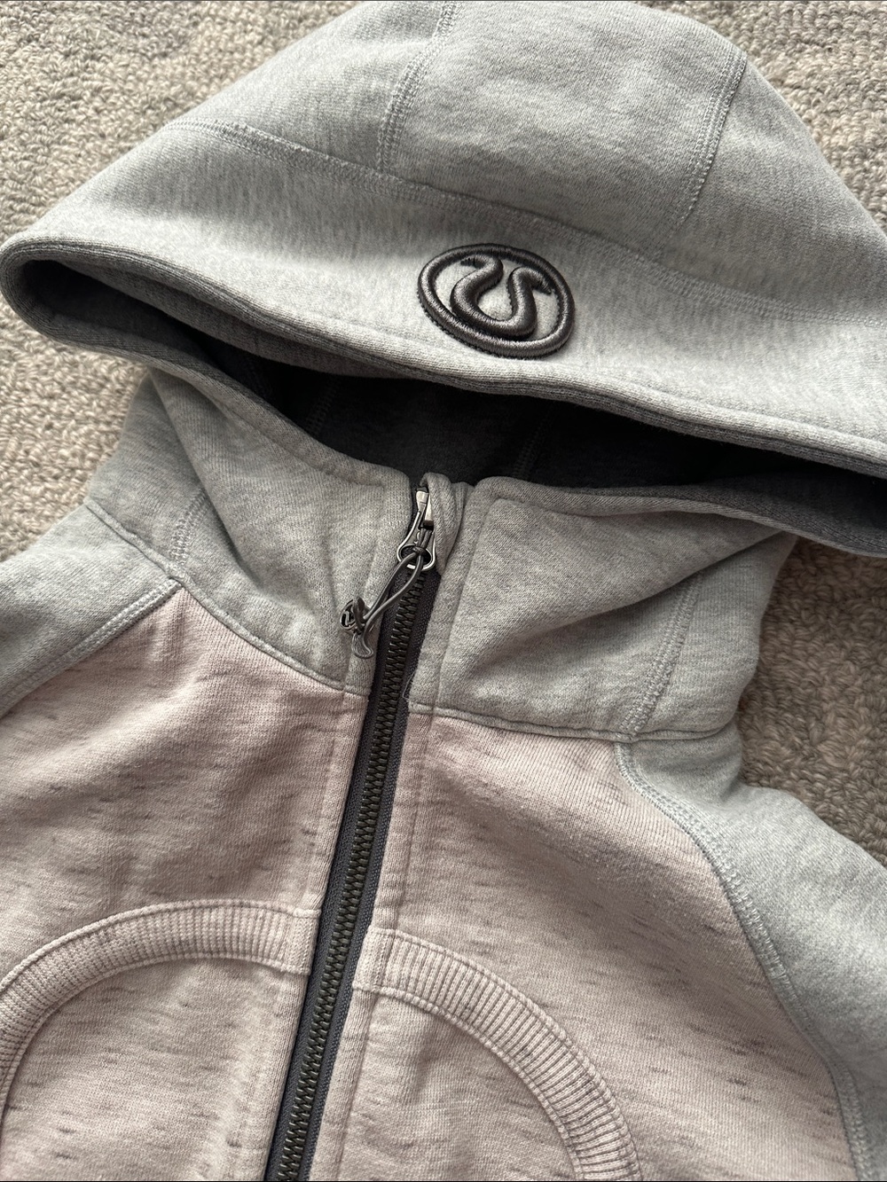 Lululemon Grey Pink Full-Zip Scuba Hoodie | Size 6 - Picture 2 of 6